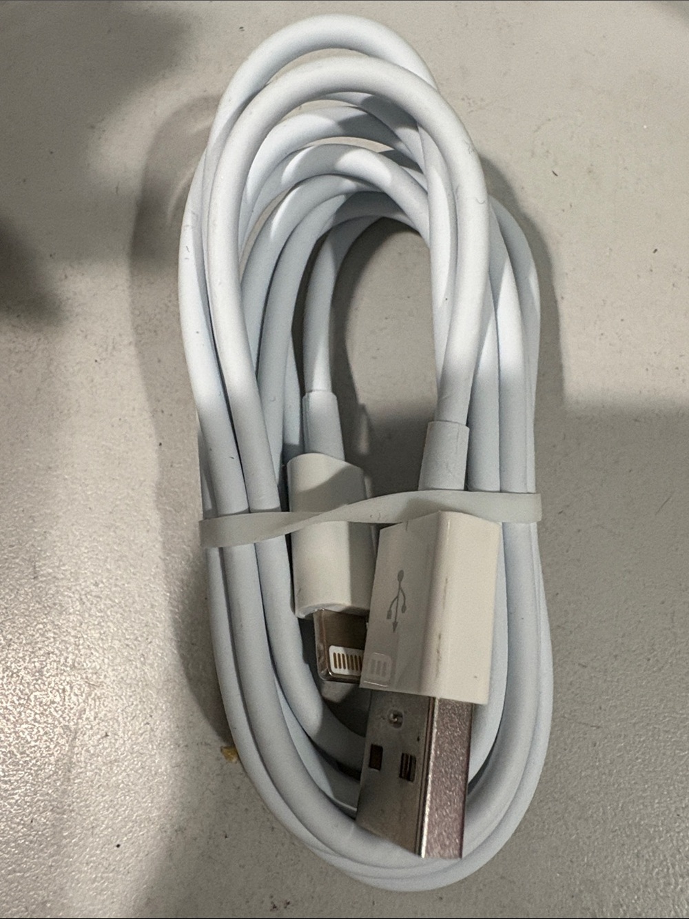 White Lightning to USB Charging Cable - White